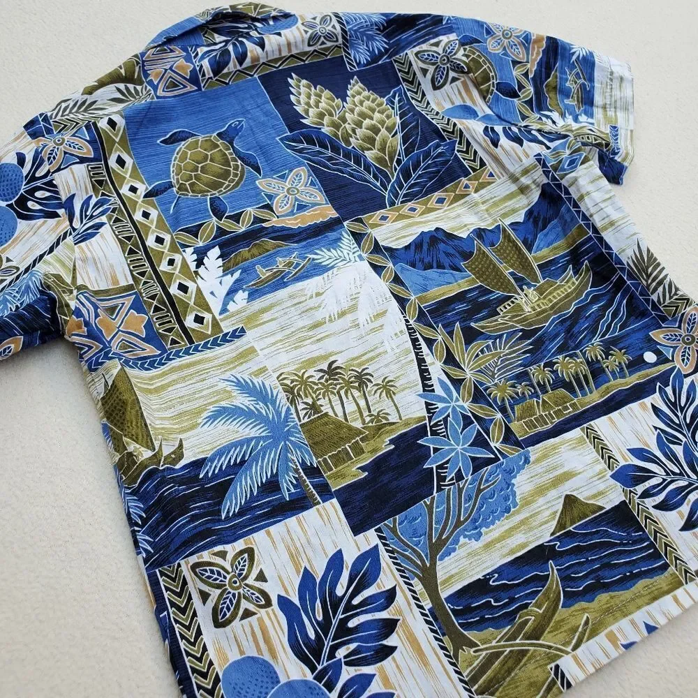 Bundle of 2 short sleeve shirts and 1 pair of shorts Size 6